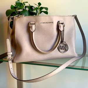 Micheal Kors Gray/Silver Bag